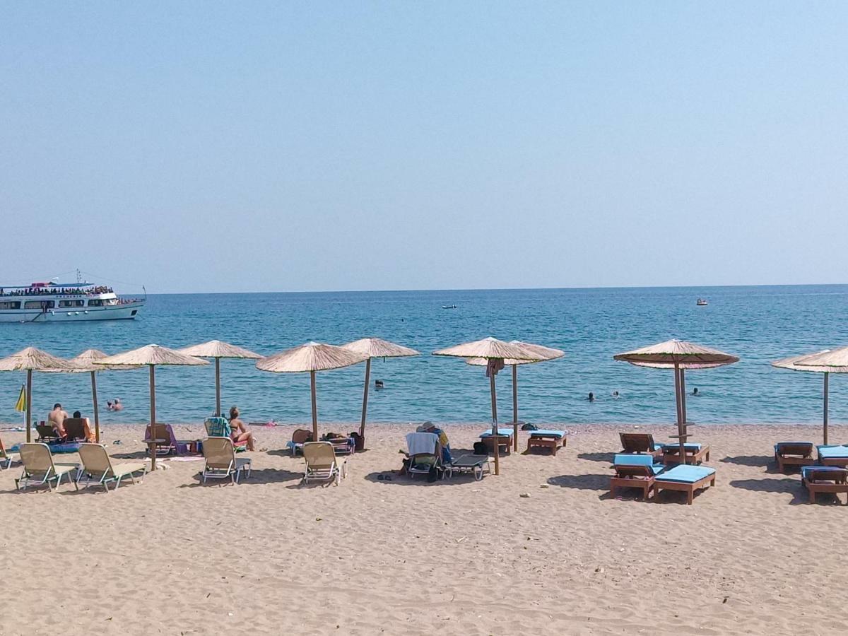 Saint Konstantin Beach Apartments Stegna Luaran gambar